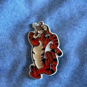 Walt Disney World Winnie the Pooh Tigger Pin Monogram Plastic Pin 2.5 "
